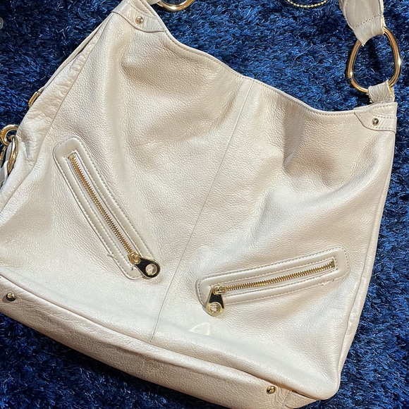 Danier Leather Purse - Picture 3 of 8